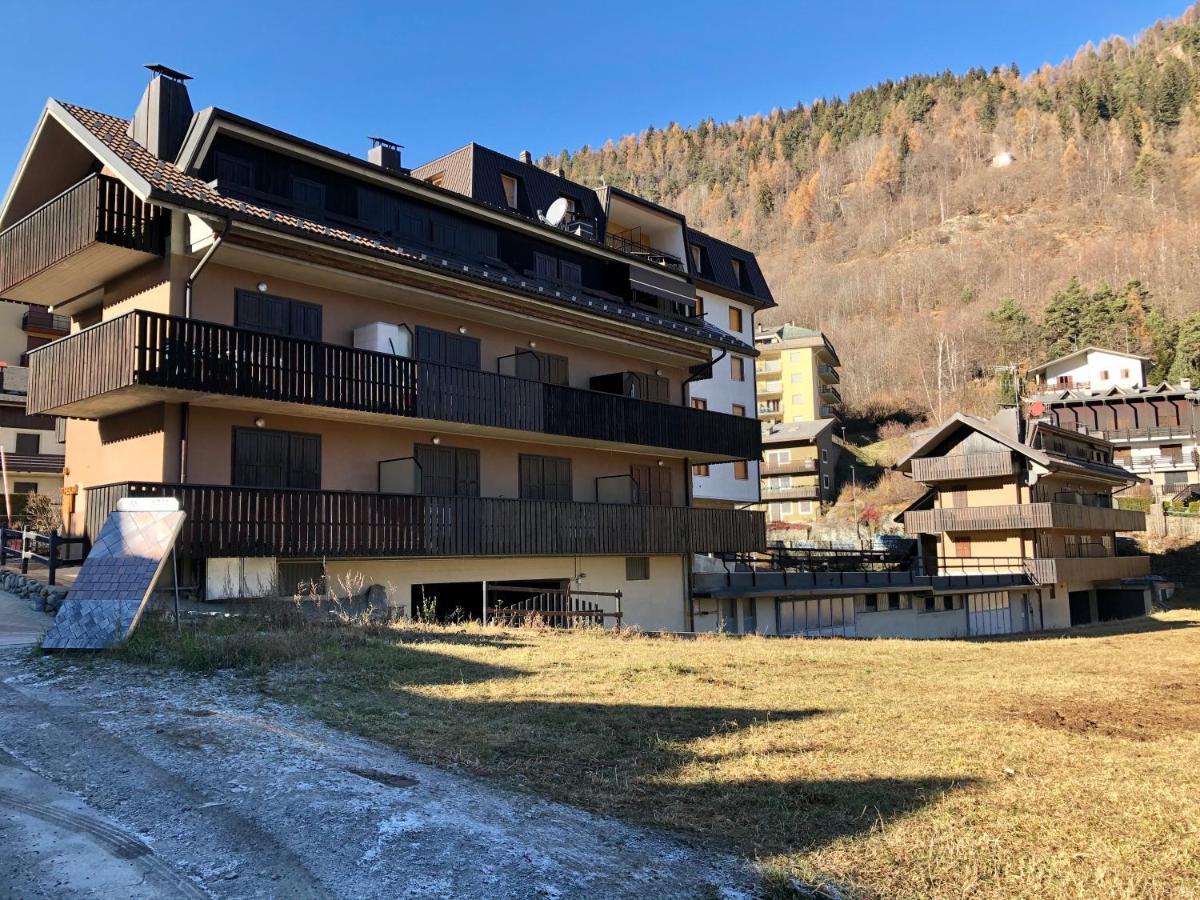 Tabla - Confort Ed Eleganza A 100 Mt Dagli Impianti Aprica Kültér fotó