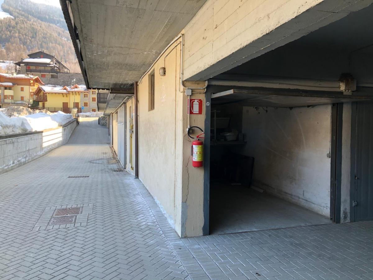 Tabla - Confort Ed Eleganza A 100 Mt Dagli Impianti Aprica Kültér fotó